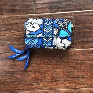 Small Vera Bradley Cross Body Wallet